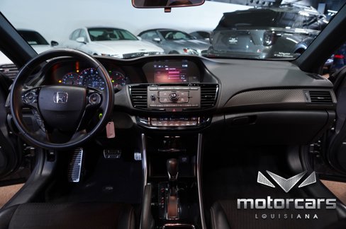 Used 2017 Honda Accord Sport image 28