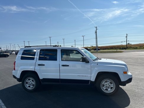 Used 2016 Jeep Patriot Sport image 4