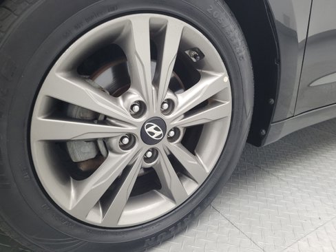 Used 2017 Hyundai Elantra Value Edition image 31