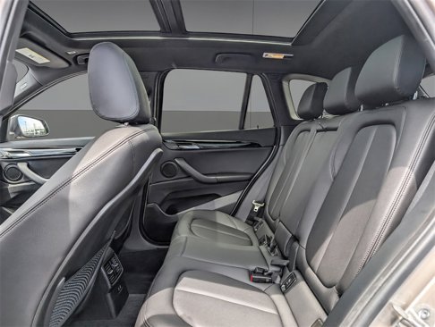 Used 2021 BMW X1 xDrive28i image 17