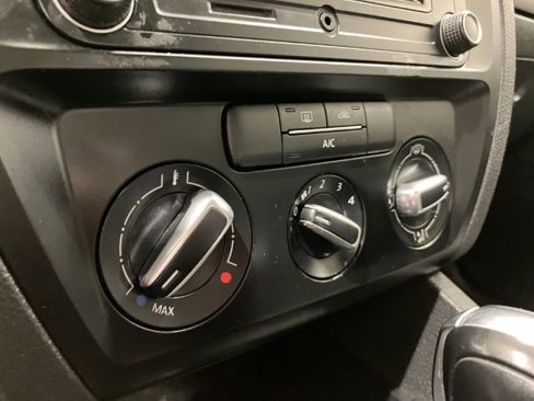 Used 2017 Volkswagen Jetta S image 32