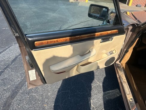 Used 1986 Jaguar XJ Vanden Plas image 17
