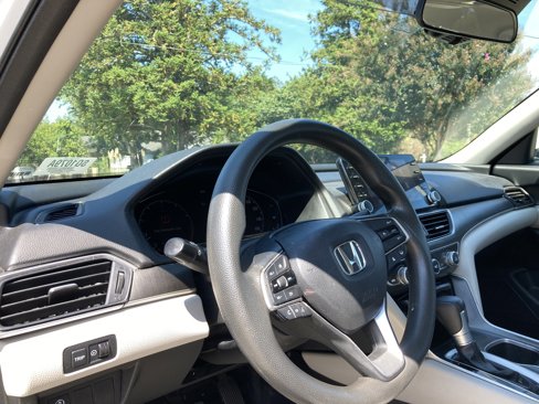 Used 2021 Honda Accord LX image 9