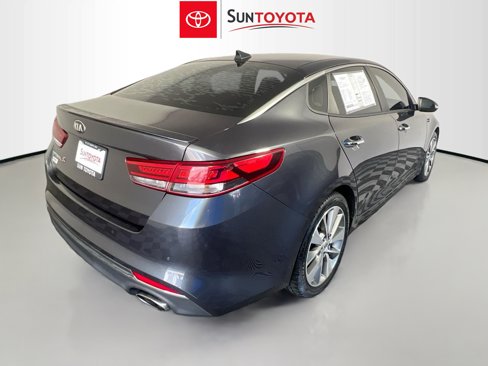 Used 2018 Kia Optima S w/ 18" Alloy Wheels Package image 4