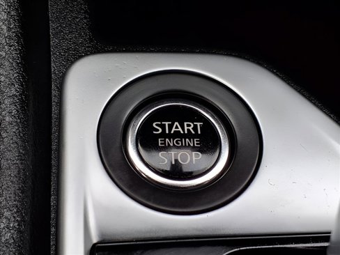 Used 2024 Nissan Sentra SR image 9