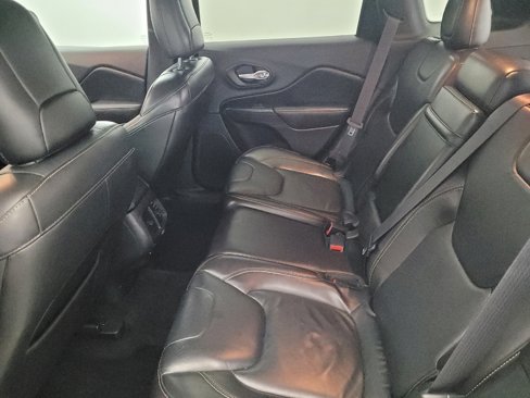 Used 2016 Jeep Cherokee High Altitude image 18
