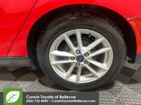 Used 2017 Ford Focus SE w/ Cold Weather Package image 23