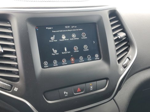 Used 2021 Jeep Cherokee Latitude Plus image 21