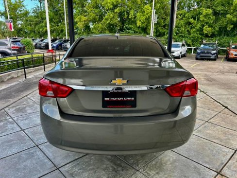 Used 2019 Chevrolet Impala LT image 3