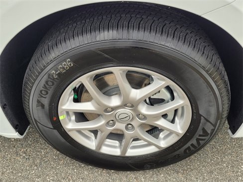 New 2025 Chrysler Voyager LX image 19
