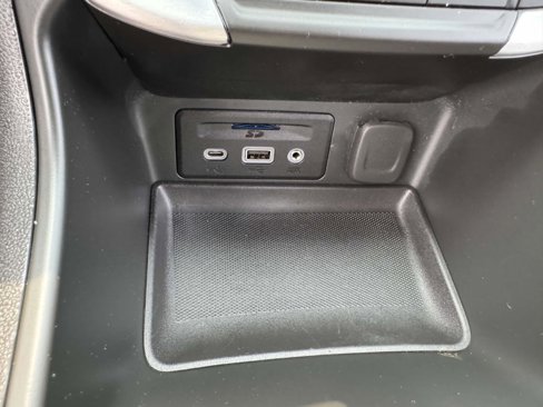 Used 2022 GMC Terrain SLT image 29