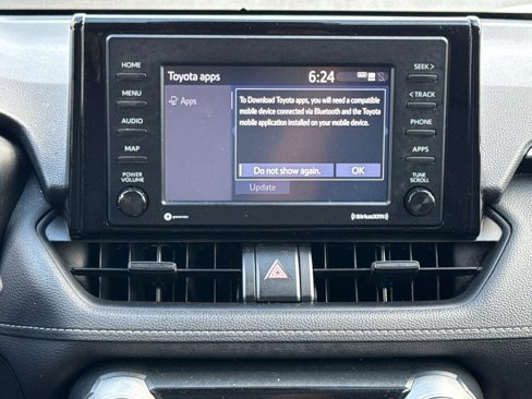 Used 2022 Toyota RAV4 LE image 23