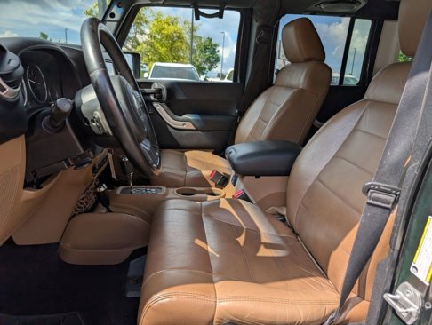 Used 2012 Jeep Wrangler Unlimited Sahara image 17