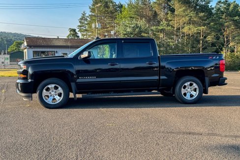 Used 2018 Chevrolet Silverado 1500 LT w/ All Star Edition image 5