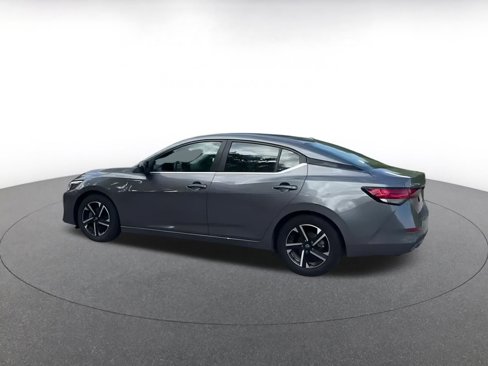 Used 2024 Nissan Sentra SV image 7