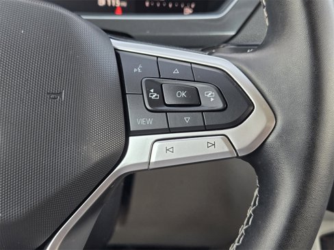 Used 2022 Volkswagen Tiguan SE image 30