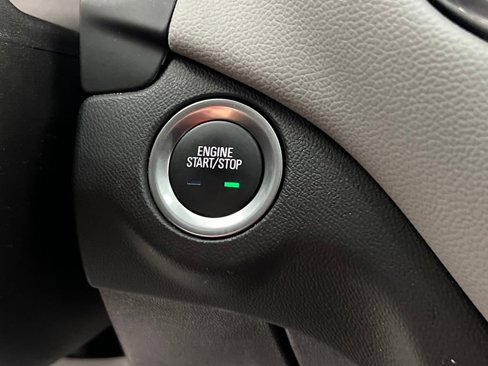Used 2023 Chevrolet Equinox LT image 45