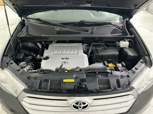 Used 2011 Toyota Highlander Limited image 18