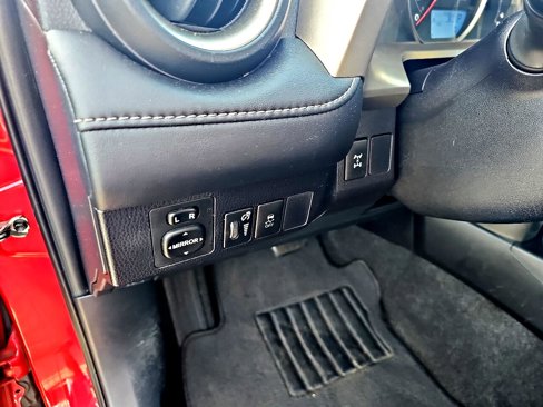 Used 2015 Toyota RAV4 XLE image 12