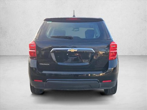 Used 2017 Chevrolet Equinox LS image 4