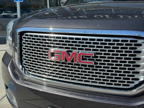 Used 2016 GMC Yukon Denali w/ Open Road Package image 13