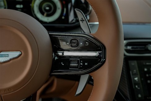 New 2025 Aston Martin V8 Vantage Coupe image 24