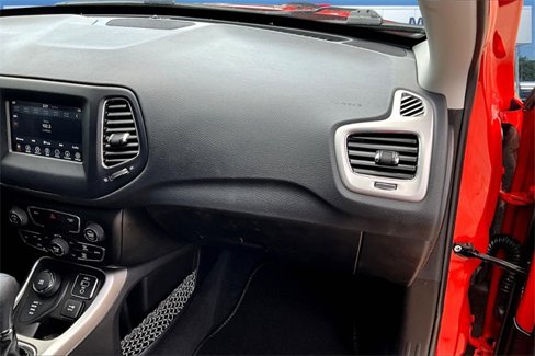 Used 2020 Jeep Compass Sport image 25