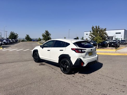 Used 2025 Subaru Crosstrek 2.0i image 3