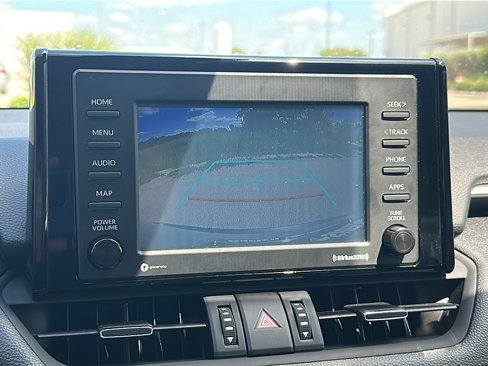Used 2020 Toyota RAV4 XLE Premium image 32