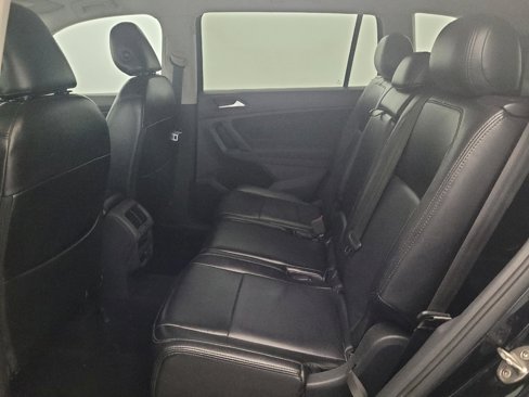 Used 2019 Volkswagen Tiguan S image 18