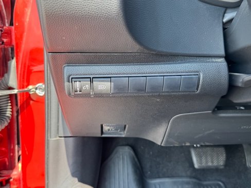 Used 2020 Toyota Corolla XSE image 17