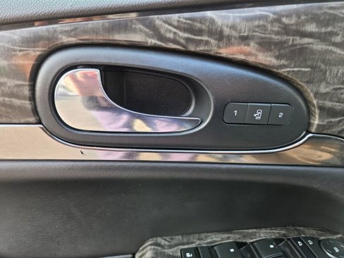 Used 2014 Buick Enclave Premium w/ Trailering Provision Package image 26