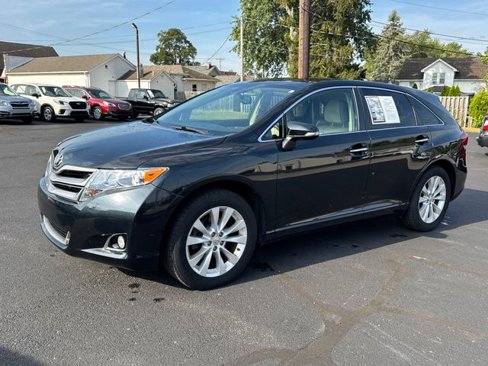 Used 2013 Toyota Venza XLE image 3