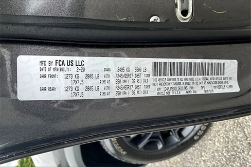 Used 2020 Jeep Cherokee Trailhawk image 19