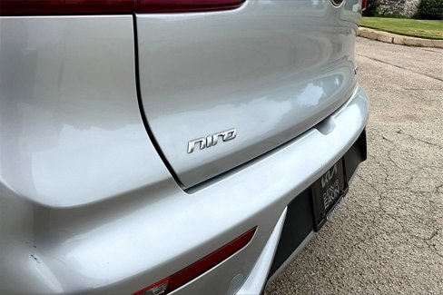 Certified 2019 Kia Niro LX image 31