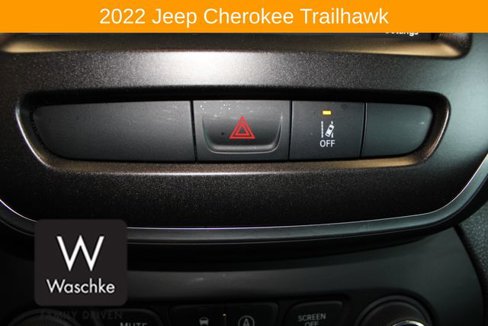 Used 2022 Jeep Cherokee Trailhawk w/ Trailer Tow Group image 29