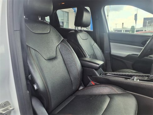 Used 2023 Jeep Compass Limited image 10