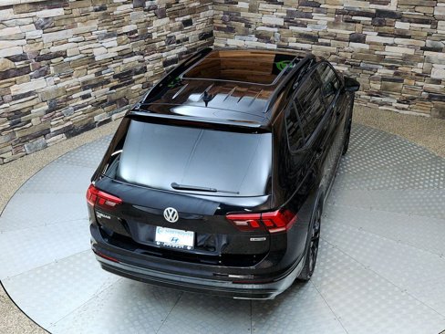 Used 2021 Volkswagen Tiguan SE R-Line image 14