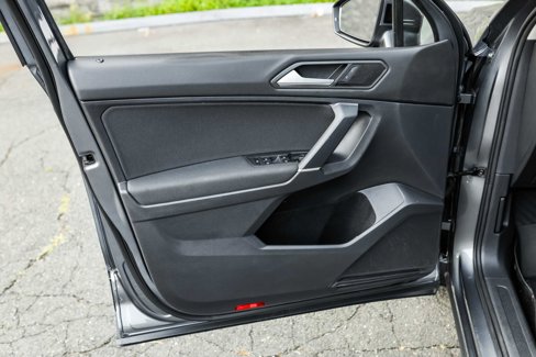 Used 2020 Volkswagen Tiguan S image 21