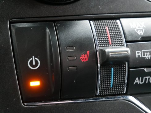 Used 2018 Ford Explorer XLT image 21