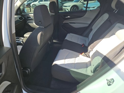 Used 2020 Chevrolet Equinox LS image 19
