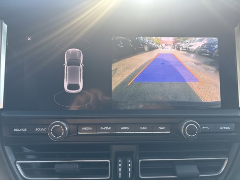 Used 2019 Porsche Macan image 23