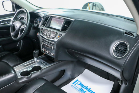 Used 2018 Nissan Pathfinder SL w/ Cargo Package image 26