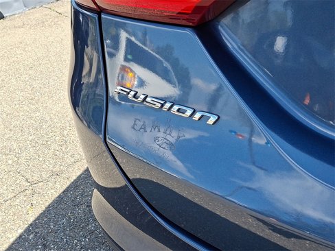 Used 2018 Ford Fusion SE w/ Fusion SE Technology Package image 23