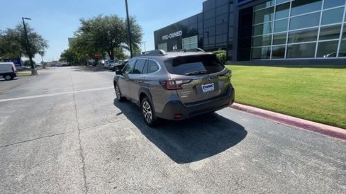 Used 2023 Subaru Outback Premium w/ Tech Package 1 image 4