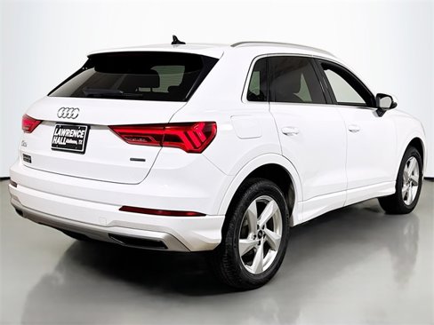 Used 2021 Audi Q3 2.0T Premium image 4