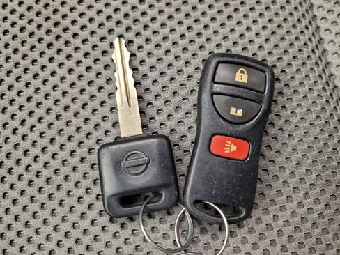 Used 2018 Nissan Frontier SV image 32