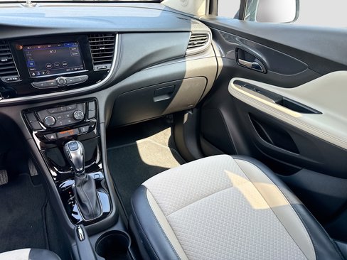 Certified 2022 Buick Encore Preferred w/ Safety Package image 21