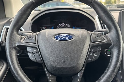 Used 2022 Ford Edge Titanium image 33