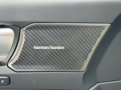 New 2026 Volvo XC40 B4 Plus w/ Protection Package image 18